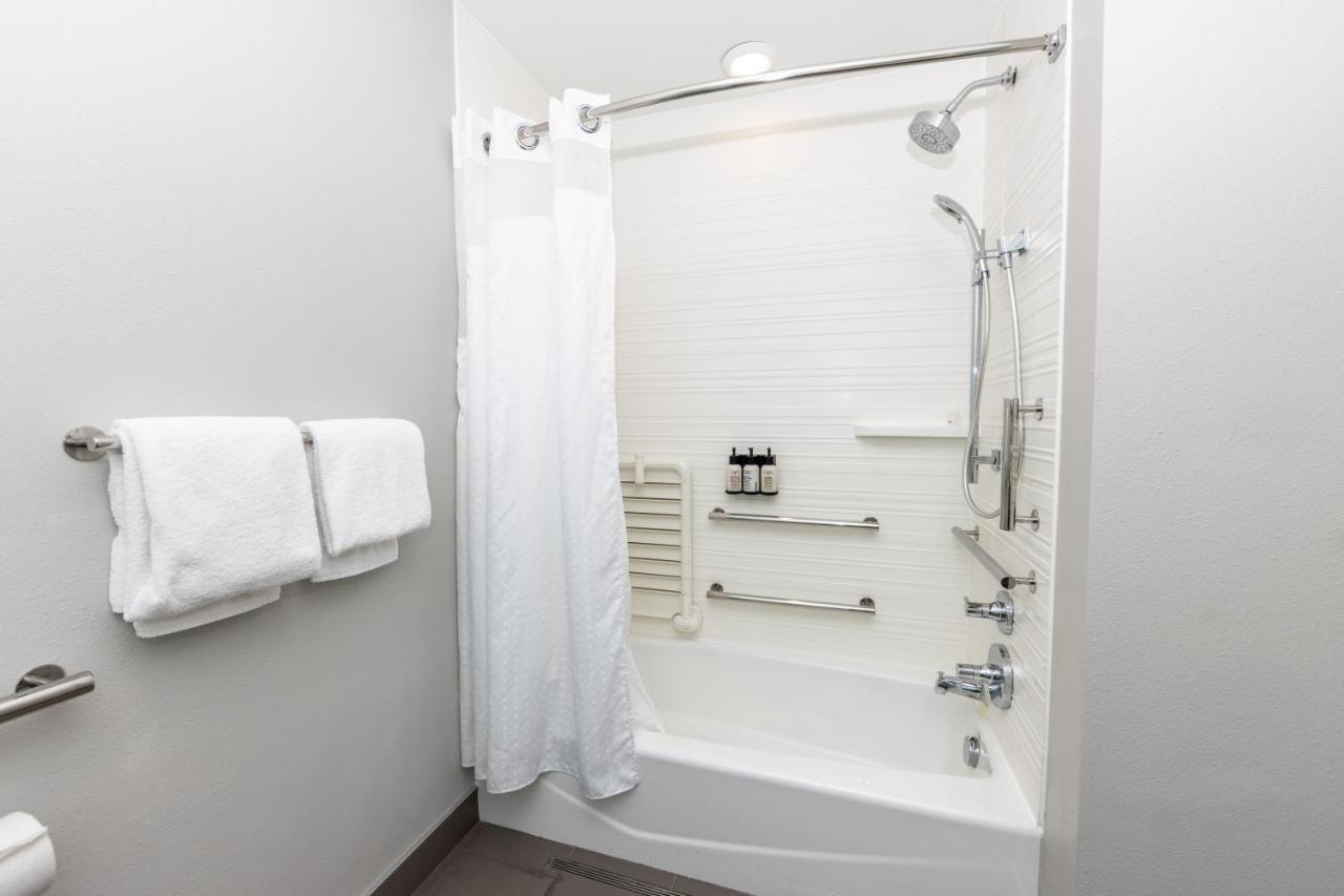 Avid Hotels - Denver Airport Area By Ihg Eksteriør billede